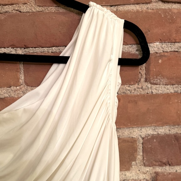 Bandage Dress - Picture 2 of 4